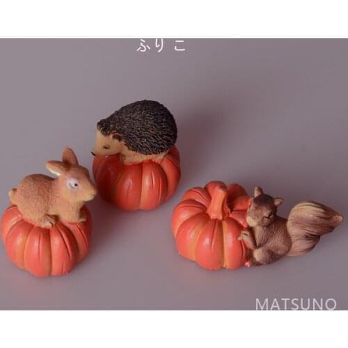 1PC Cartoon Pumpkin Hedgehog Squirrel Bunny Miniature Figurines Resin Animals Fairy Garden Ornaments Home Decoration Accessories