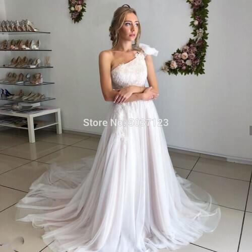One Shoulder Wedding Dresses Charming A Line Floor Length Boho Wedding Gowns For Bridals Vestido de Noiva Lace Sleeveless 2020