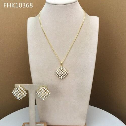 Yuminglai Sepcial Design Superior 24K African Sets Imitation Pearls Pendant and Earrings Jewelry Set for Woman FHK10367