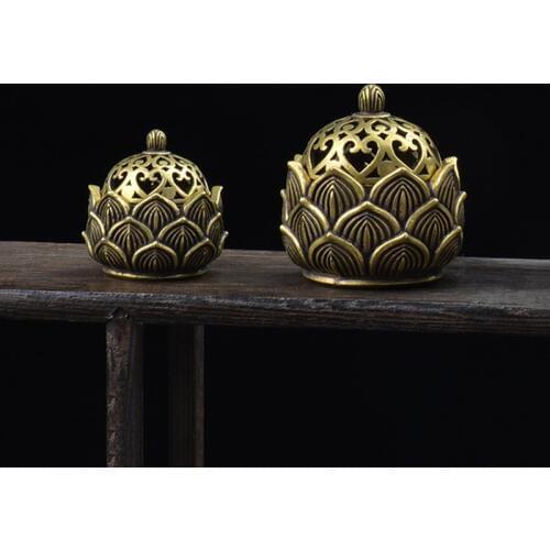 Vintage Copper Buddha Lotus Base Sandalwood Incense Burner Ornaments Brass Hollow Lid Censer Living Room Decorations Accessories