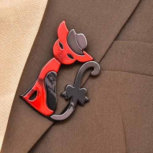 MOGAKU Lovely Acrylic Cat Brooches Women Cute Animals Lapel Pins Fashion Jewelry Newest Design Ladies Causal Party Accessories