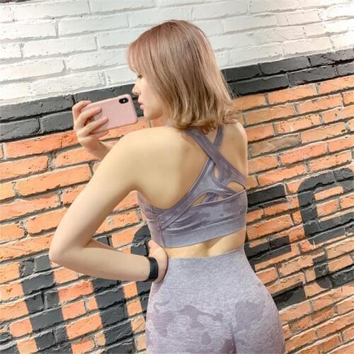 Comfy Wide Stripes Cross Back Sports Bra Women Seamless Camo Bra High Impact Sport Fitness Bra Top Shockproof Running Bra