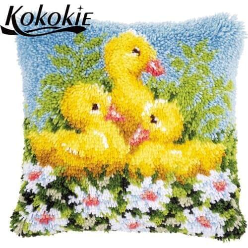 Cross stitch kits latch hook rug pillow making kits Handmade Unfinished Embroidery Pillowcase Crocheting Rug Yarn cushion mat