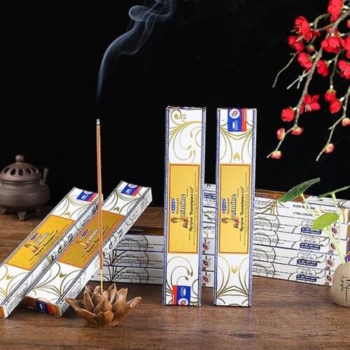 Natural Indian Aromatherapy Hot Sale Sandalwood and Lavender Incense Small Box Buddhist Supplies Incense Sticks