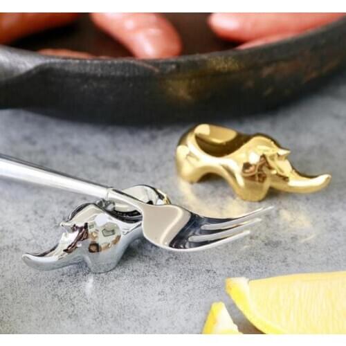 50pcs Creative Chinese Style Gifts Stainless Steel Animal Golden Silver Rhino Chopsticks Fork Holder Kitchen Tableware Tools