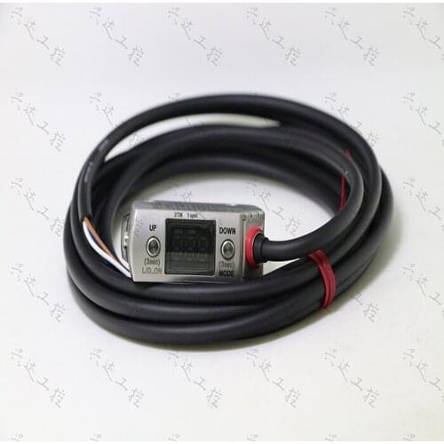 Keyence LR-ZB250AP built-in amplifier type laser sensor brand new original