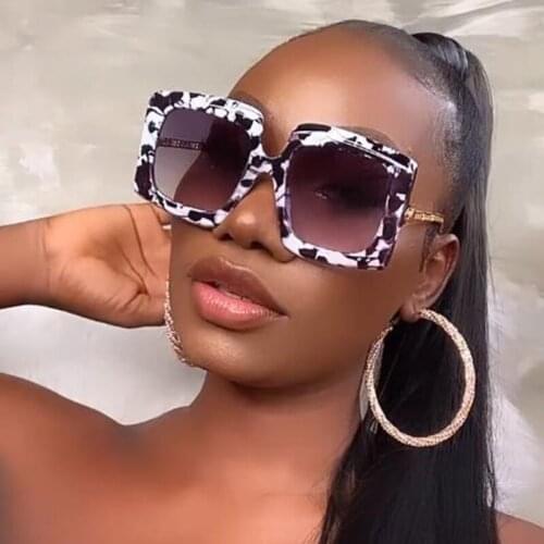 Trendy Square Sunglasses For Women 2021 New Fashion Polygon Gradient Female Sun Glasses UV400 Vintage Goggle Oculos Feminino