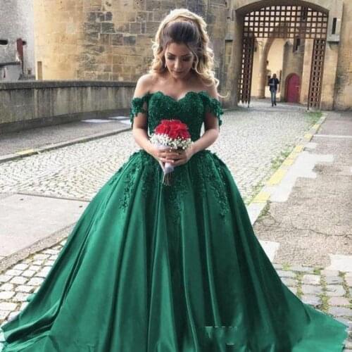 Green Wedding Dresses Modest Arabic Middle East Church Appliqued Wedding Gown Satin Plus Size Custom Made