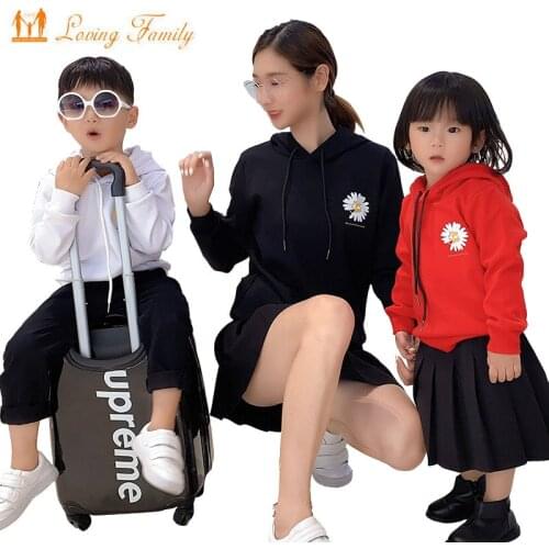 Family Matching Outfits New 2020 Autumn Chrysanthemum Mother Daughter Clothes Father Boy Clothes Cotton Hooded Family LooK