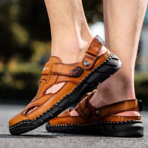 Summer Mens Sandals Breathable Genuine Leather Outdoor Sandals Luxury Mens Summer Casual Shoes Men Slippers Sandals Hot Sale
