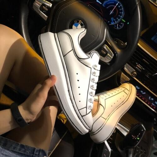 Fashion luminous womens sneakers leather lace-up womens sneakers runway giraffe womens casual shoes outlet men and women flat