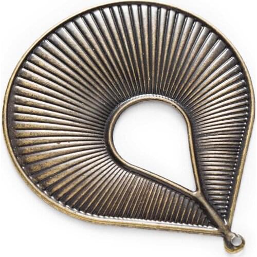 10/30 Piece Bronze Tone Filigree Round Shaped Wraps Charms Pendants Connnector Embellishments Findings 66x56mm