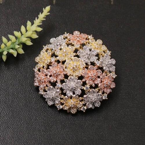 Vanifin Fashion Jewelry Great Delicate Butterfly Flower Round Brooch Pendant Dual Use for Wedding MicroPaved Luxury Popular Gif