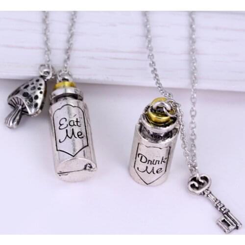 Hot style Alice Wonderland Necklace Eat Me Drank Me Charm Pendant Alloy Bottle Pendant Necklace