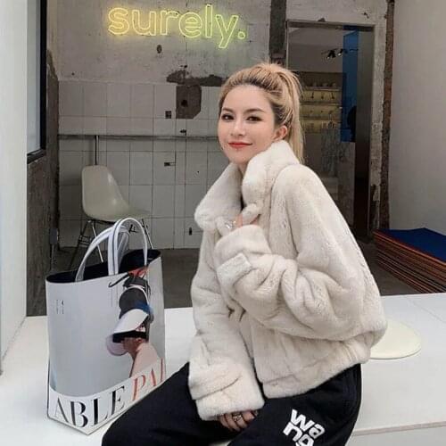 Streetwear Short Jacket Women Stand-Collar Faux Fur Coat Winter Thick Warm Fashion Imitation Mink Plush Luxury Outerwear Female