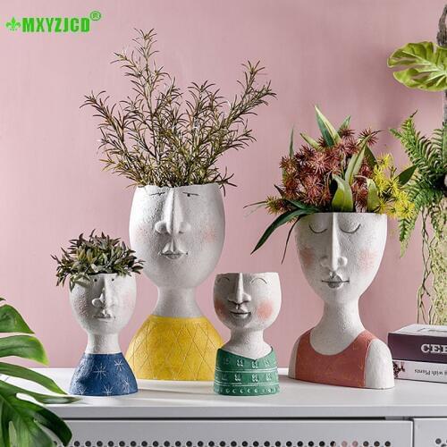 Happiness Family Statue Flower Pot Garden Portrait Sculpture Ornament Desktop Decor Resin Flower Arrangement Container