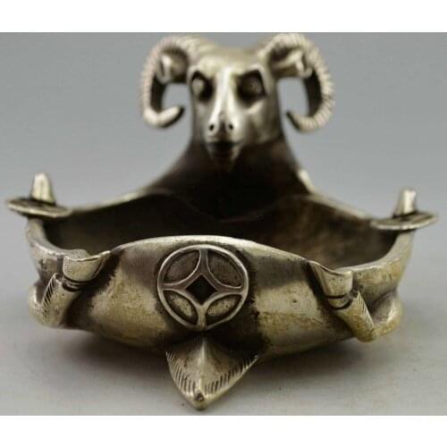 Elaborado Cenicero de oveja de plata tibetana decorado a mano