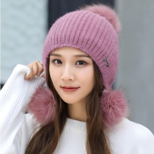 New Triple Fur Ball Metal Logo Rabbit Fur Knitted Hat Womens Casual All-match Brushed and Thick Ear Protection Warm Woolen Cap