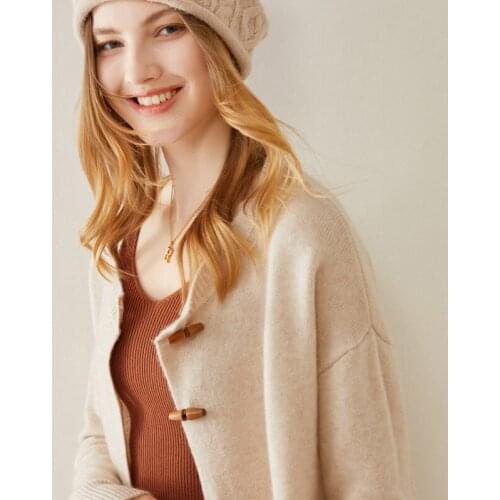 2021 Autumn And Winter New Style 100% Pure Wool Ladies Wooden Buttons Loose Thick Cardigan Knitted Cashmere Sweater Girl Clothes