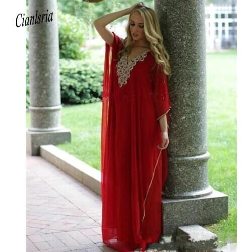 Red Arabic Style Evening Dresses Middle East V-Neck Dubai Beaded Long Sleeve Abaya Muslim Formal Prom Gowns Plus Size Dress