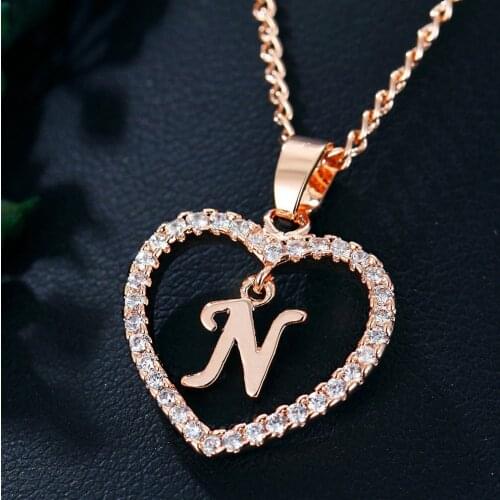 26 English Letters Diamond Heart Necklace Love Letter Pendant Pendant Collar Necklace Elegant Lady Jewelry