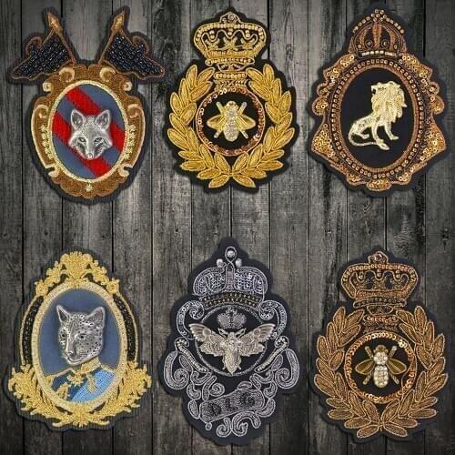 Gold hardware embroidery bee lion badge leather denim clothes pants decal Used for clothing bags shoes decal patch sewing