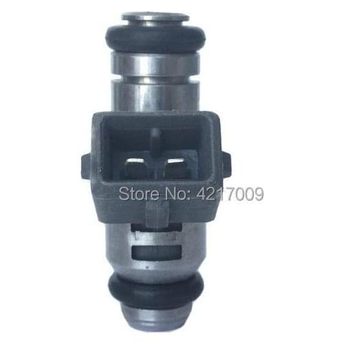Fuel injector for RENAULT CLIO SPORT ESPACE KANGOO LAGUNA MEGANE SCENIC Trafic IWP042 8200028797 0280158226 8200207049 75112242