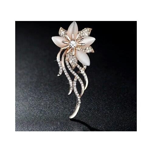 Jewelry Alloy Diamond Brooches Clothing Decoration Brooches Creative Rhinestone Brooches Exquisite Gifts