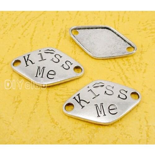 40pcs-Antique Silver Kiss Me Connector Charms 33x20mm