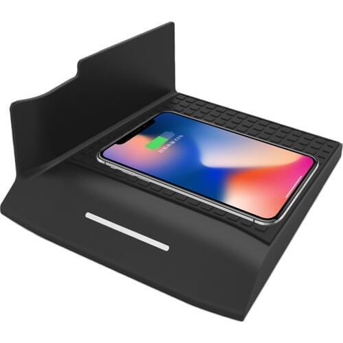 Aotsr QI Wireless Car Charger For Toyota Prado 2018 Intelligent Infrared Fast Wireless Charging Car Phone Holder For iPhone