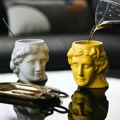 Luxury Europe Porcelain Mugs Black and Gold Bone China Cups For Coffee Milk Tea Water Home Table Drinkware Personalized Mug Gift