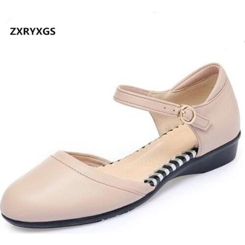 2020 New Round Head Soft Cowhide Leather Sandals Summer Shoes Woman Casual Sandals Soft Sole Comfort Flat Sandals Large Size 43