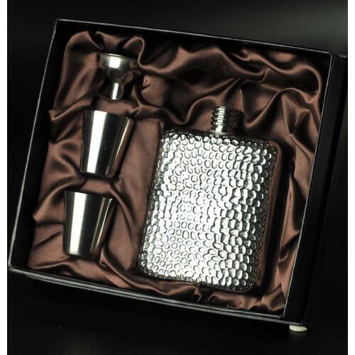 1 pc Portable Stainless Steel The Volcano Grain Style Hip Flask 6 Ounces Outdoor Hip Flask For Gentleman Gift