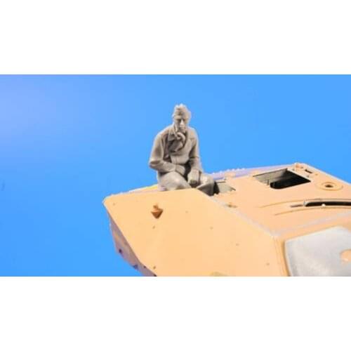 1/35 Resin Figure Model Kit Unassambled Unpainted 00201