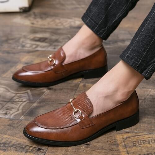 New Men Retro British Pointed Slip On Brown Red Flats Work Oxford Shoes Wedding Prom Formal Footwear Sapato Social Masculino