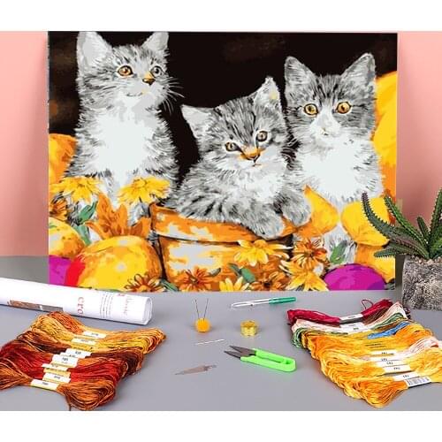 Flower Cats Animal Printed Fabric 11CT Cross-Stitch Patterns Embroidery DMC Threads Handiwork Needlework Handicraft Magic