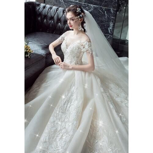 2020 Luxury Beaded Lace Wedding Dres 3D Floral Wedding Bridal Gowns