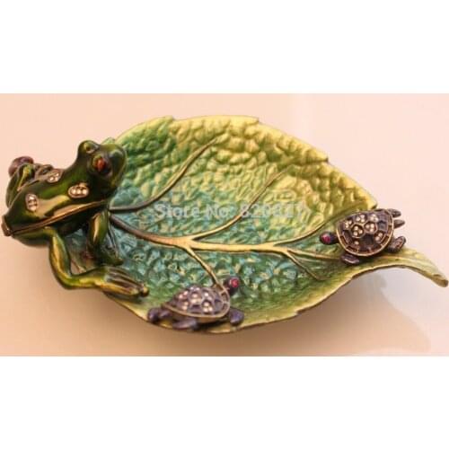 Luxury Crystal Studded 2 Turtles & Frogs on Green Leaf Ring Dish Jewelry Tray Holder in Alloy Material , 100 % hand painting