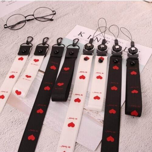 40pcs Love Heart Neck Lanyards for Mobile Phone Accessories Wristband Lanyards Phone Straps for Airpod Diy Phone Pendant Charm