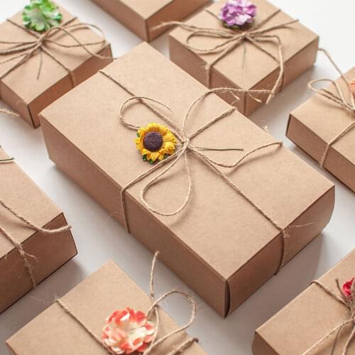 20 Pcs DIY Vintage Color Kraft Paper Gift Box Package With Clear Pvc Window Candy Favors Arts&krafts Display Package Box