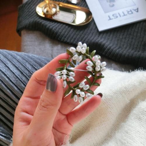 Delicate Green Enamel Cane Vine Brooches For Women Retro Pearl Wreath Casual Weddings Brooch Pins Gifts