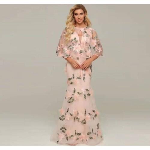 Elegant Cloak Sleeve Pink Mesh Gowns Fashion Feather Applique Evening Party Long Vestidos Celebrity Round Neck Maxi Dresses 2019