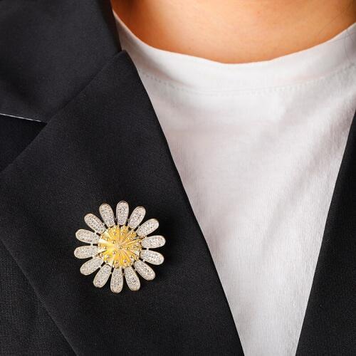 New arrival crystal Rhinestone silver golden sun flower Brooches for Women elegant delicate Brooch Pins Jewelry Gifts