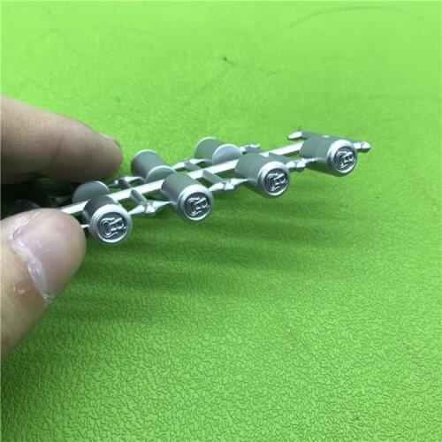 Geniune Sylvanian Doll Families Dollhouse Animal Figures furniture set clothes house food without package