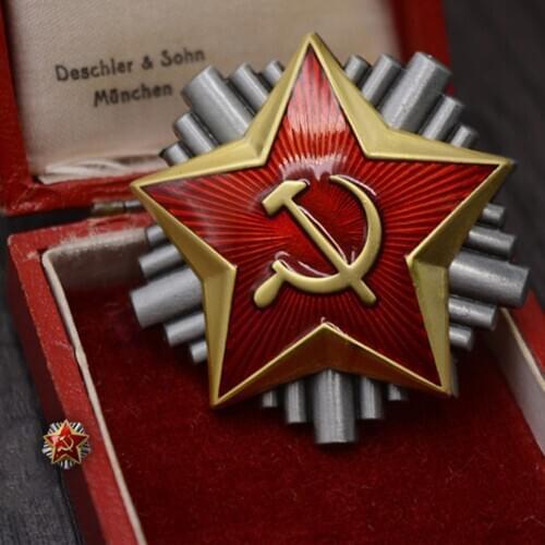 WWII Soviet Union Red Star Yugoslav Republic Venus Guards Officer Cap Metal Badge Brooch Pin Medal For Clothes Uniform Package