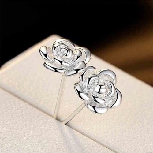 Huitan Romantic Flower Earring Women Metal Silver Color Minimalist Earrings for Teens Delicate Gift Fashion Jewelry 2021 Trends