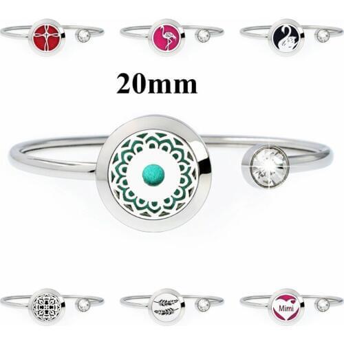 Hot 20mm Flower Can Wiggle Up and Down Aroma Locket 316L Stainless Steel Bangle Essential Oils Diffuser Locket Bracelet 10pads