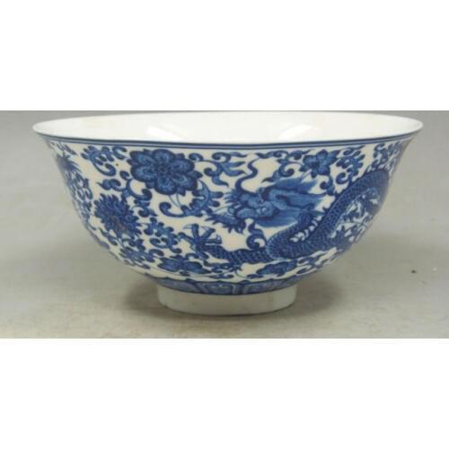 Exquisite Chinese Jingdezhen classical blue and white Porcelain Painted with dragon flower bowl
