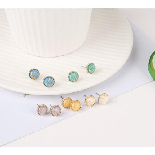 WeSparking Stud Earrings