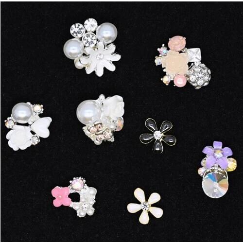 100pcs Kawaii 3d Nail Charms Little Flower White/Black/Pink With Diamond/Pearl Alloy Floral Jewelry For Nail Decoration Material